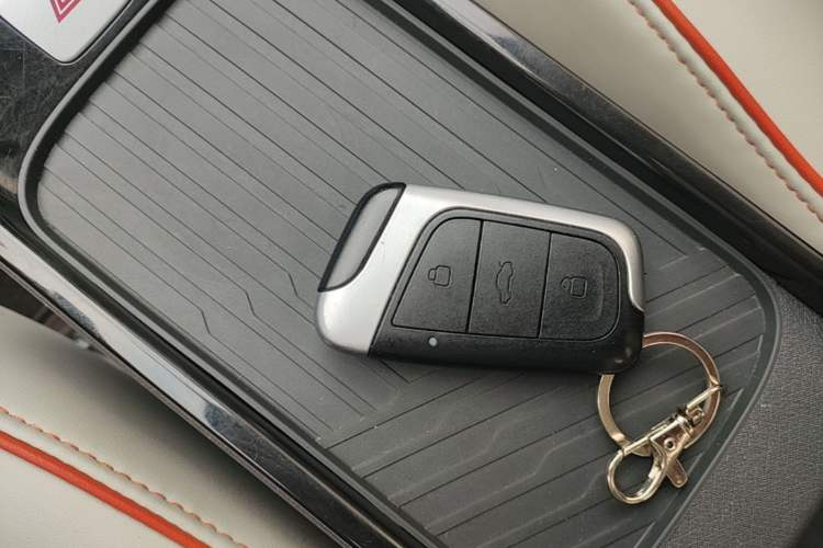 Used Chery QQ Little Ant 2024 Edition Youth Version 321 km Beloved Version 29.23 kWh Vehicle Key