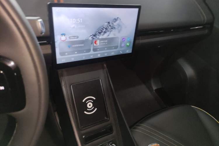 Used Chery QQ Little Ant 2024 Youth Edition 321 km Range Cool Love Version 29.23 kWh Audio And AC Panel