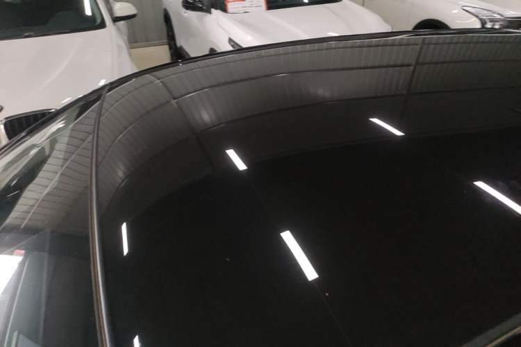 Used Chery QQ Little Ant 2024 Youth Edition 321 km Range Cool Love Version 29.23 kWh Roof