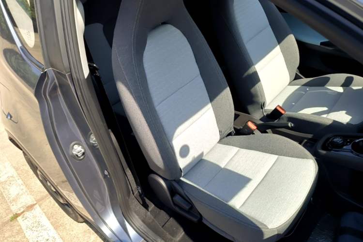 Used Chery QQ Little Ant 2025 Model, 251km Favorite Edition, 25.05kWh Right Front Seat
