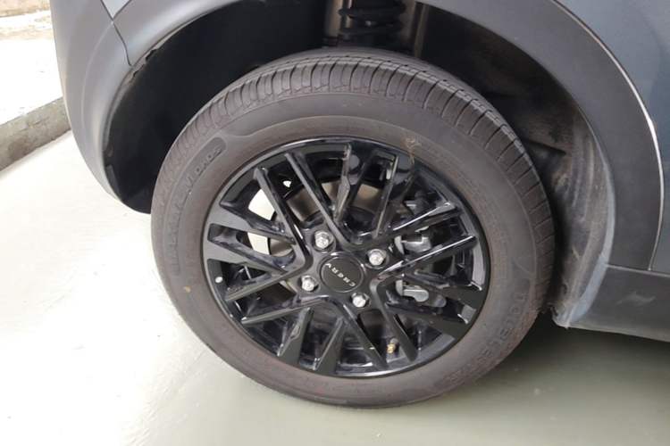 Used Chery QQ Little Ant 2025 Model, 251km Favorite Edition, 25.05kWh Right Rear Wheel Hub