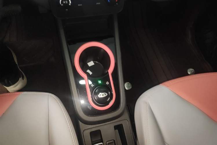Used Chery QQ Little Ant 2025 Model, 251km Favorite Edition, 25.05kWh Gear Lever