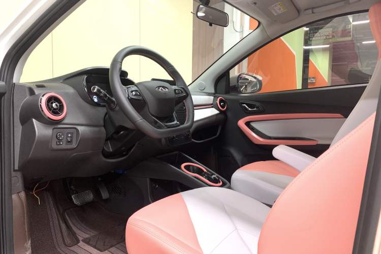 Used Chery QQ Little Ant 2025 Model, 251km Favorite Edition, 25.05kWh Interior 1