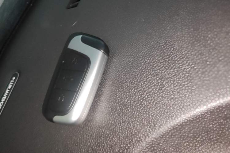 Used Chery QQ Little Ant 2025 Model, 251km Favorite Edition, 25.05kWh Vehicle Key
