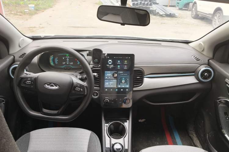 Used Chery QQ Little Ant 2025 Model, 251km Favorite Edition, 25.05kWh Center Console
