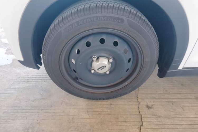 Used Chery QQ Little Ant 2025 Model, 251km Favorite Edition, 25.05kWh Left Front Wheel Hub