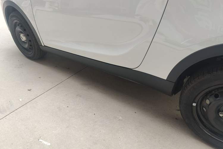 Used Chery QQ Little Ant 2026 Model 271km Favorite Version Left Side Sill