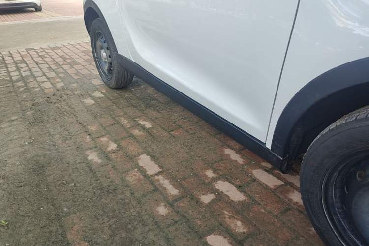 Used Chery QQ Little Ant 2026 Model 271km Favorite Version Right Side Sill
