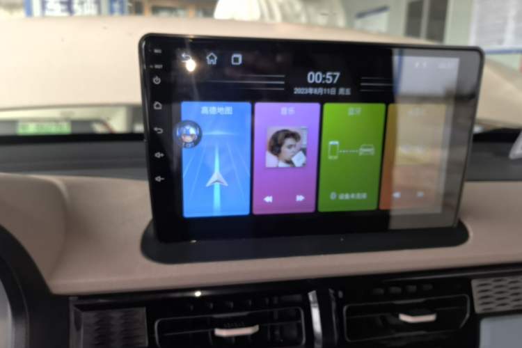 Used Chery QQ Ice Cream 2022 170km Sundae Phosphate Lithium-Ion Audio And AC Panel