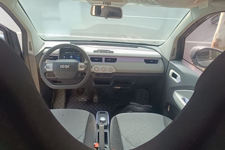 Used Chery QQ Ice Cream 2022 170km Sundae Phosphate Lithium-Ion Center Console
