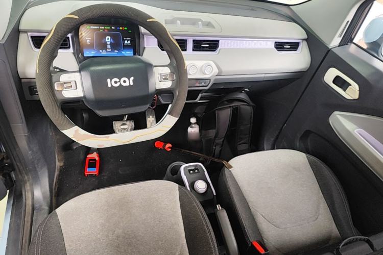 Used Chery QQ Ice Cream 2022 170km Sundae Phosphate Lithium-Ion Center Console