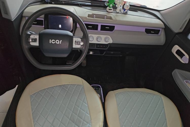 Used Chery QQ Ice Cream 2022 170km Sundae Phosphate Lithium-Ion Center Console