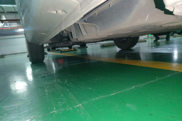 Used Chery QQ Ice Cream 2022 170km Sundae Phosphate Lithium-Ion Chassis Rear Left