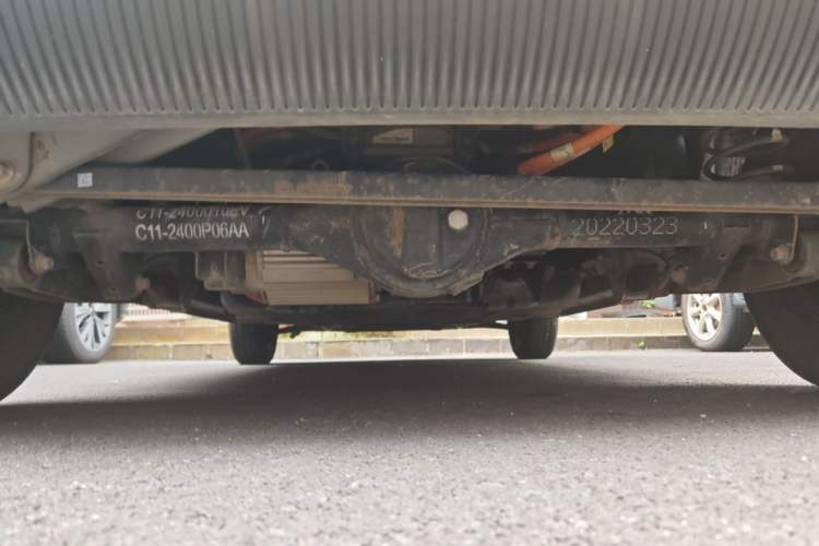 Used Chery QQ Ice Cream 2022 170km Sundae Phosphate Lithium-Ion Chassis Rear