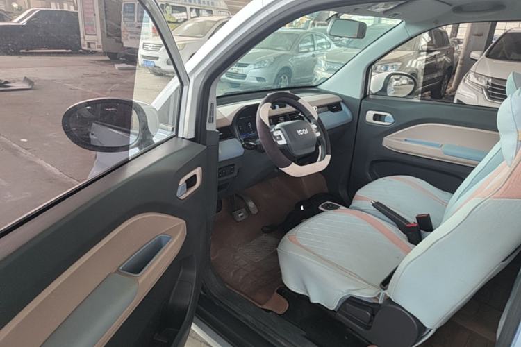 Used Chery QQ Ice Cream 2022 170km Sundae Phosphate Lithium-Ion Driver Seat