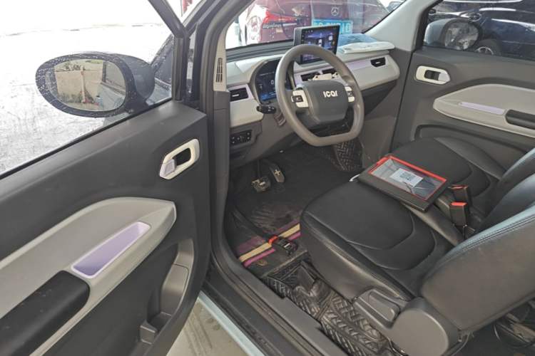 Used Chery QQ Ice Cream 2022 170km Sundae Phosphate Lithium-Ion Driver Seat