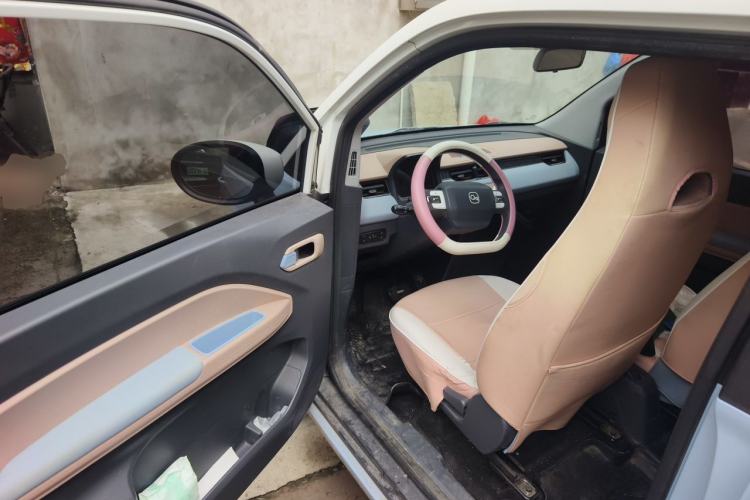 Used Chery QQ Ice Cream 2022 170km Sundae Phosphate Lithium-Ion Driver Seat