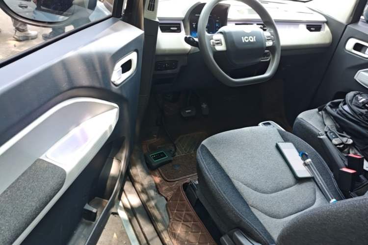 Used Chery QQ Ice Cream 2022 170km Sundae Phosphate Lithium-Ion Driver Seat