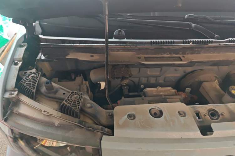 Used Chery QQ Ice Cream 2022 Pudding Model Engine Bay Right