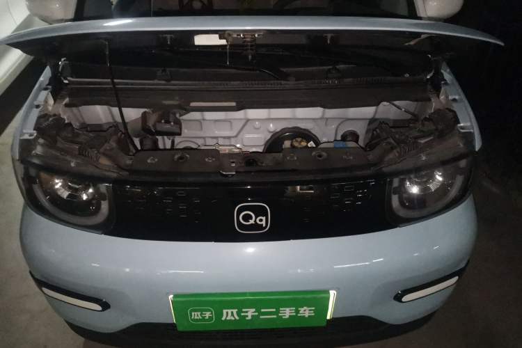 Used Chery QQ Ice Cream 2022 170km Sundae Phosphate Lithium-Ion Engine Bay