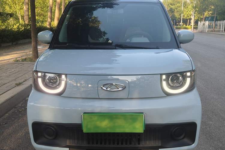 Used Chery QQ Ice Cream 2022 170km Sundae Phosphate Lithium-Ion Exterior 1