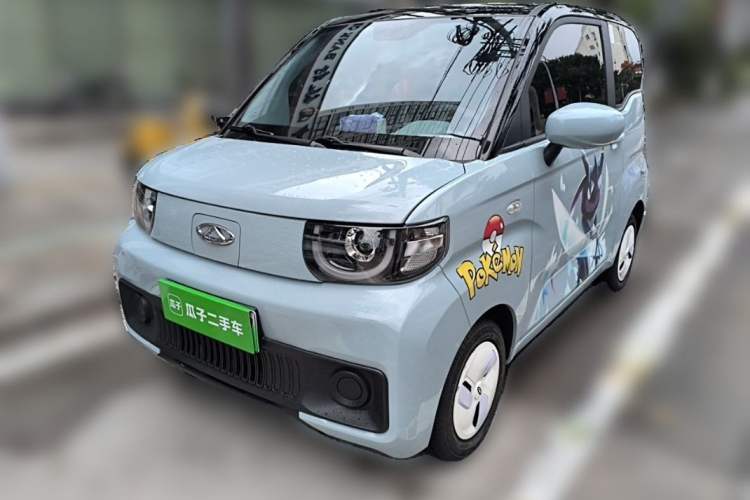 Used Chery QQ Ice Cream 2022 170km Sundae Phosphate Lithium-Ion Exterior 5