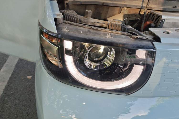 Used Chery QQ Ice Cream 2022 170km Sundae Phosphate Lithium-Ion Exterior 6