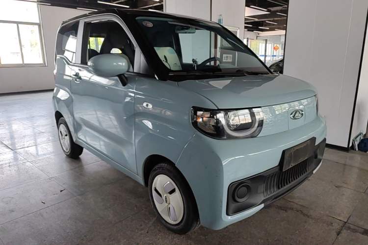 Used Chery QQ Ice Cream 2022 170km Sundae Phosphate Lithium-Ion Front Right 45 Deg