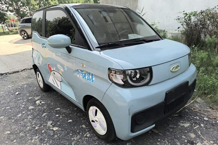 Used Chery QQ Ice Cream 2022 170km Sundae Phosphate Lithium-Ion Front Right 45 Deg