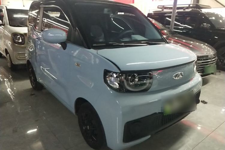 Used Chery QQ Ice Cream 2022 170km Sundae Phosphate Lithium-Ion Front Right 45 Deg