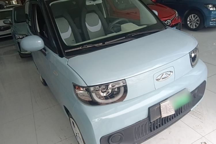 Used Chery QQ Ice Cream 2022 170km Sundae Phosphate Lithium-Ion Front Right 45 Deg