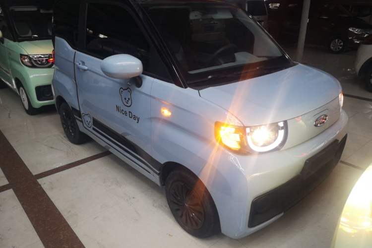 Used Chery QQ Ice Cream 2022 170km Sundae Phosphate Lithium-Ion Front