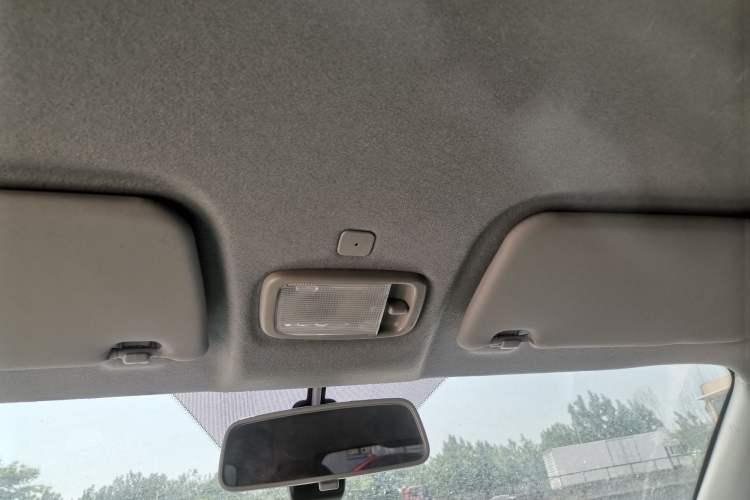 Used Chery QQ Ice Cream 2022 170km Sundae Phosphate Lithium-Ion Headliner