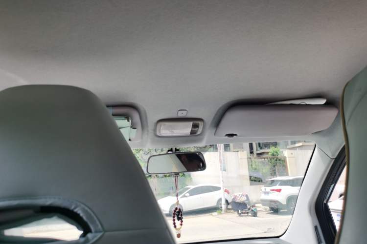 Used Chery QQ Ice Cream 2022 170km Sundae Phosphate Lithium-Ion Headliner