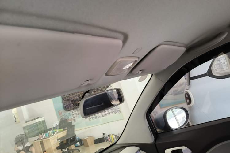 Used Chery QQ Ice Cream 2022 170km Sundae Phosphate Lithium-Ion Headliner