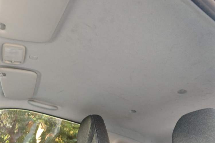 Used Chery QQ Ice Cream 2022 170km Sundae Phosphate Lithium-Ion Headliner