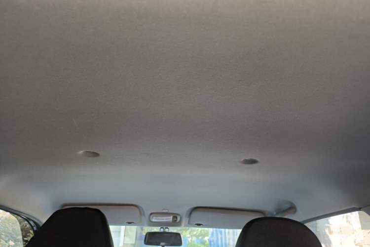 Used Chery QQ Ice Cream 2022 170km Sundae Phosphate Lithium-Ion Headliner