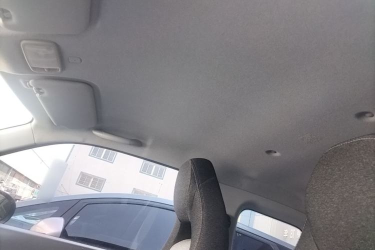 Used Chery QQ Ice Cream 2022 170km Sundae Phosphate Lithium-Ion Headliner