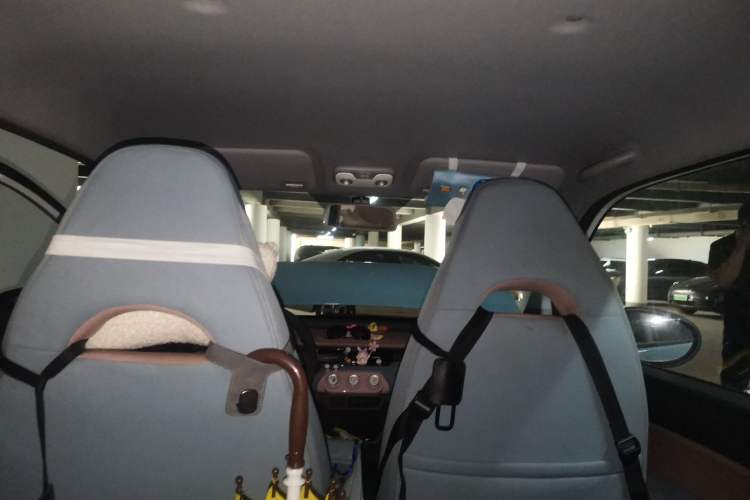 Used Chery QQ Ice Cream 2022 170km Sundae Phosphate Lithium-Ion Headliner