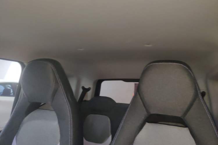 Used Chery QQ Ice Cream 2022 170km Sundae Phosphate Lithium-Ion Headliner