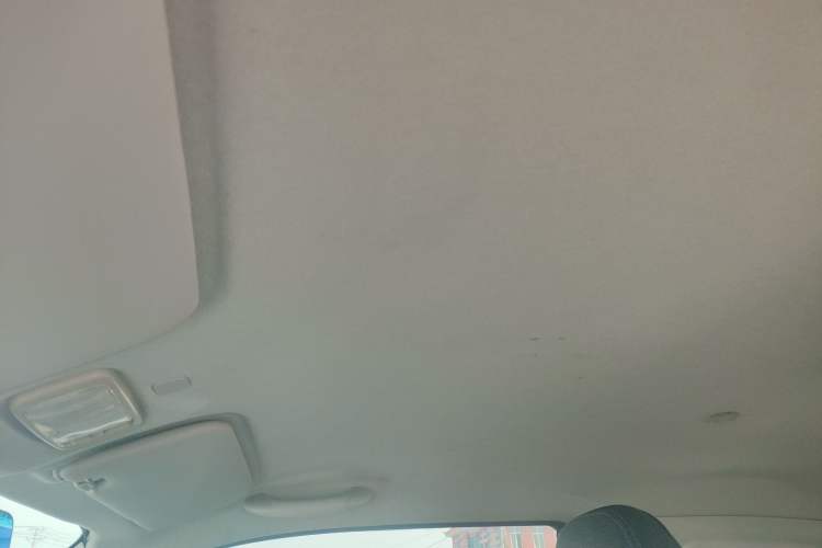 Used Chery QQ Ice Cream 2022 170km Sundae Phosphate Lithium-Ion Headliner