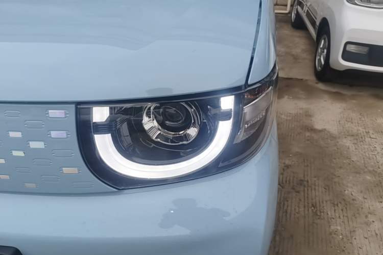 Used Chery QQ Ice Cream 2022 170km Sundae Phosphate Lithium-Ion Left Front Headlight