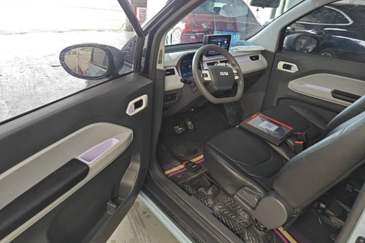 Used Chery QQ Ice Cream 2022 170km Sundae Phosphate Lithium-Ion Left Front Seat