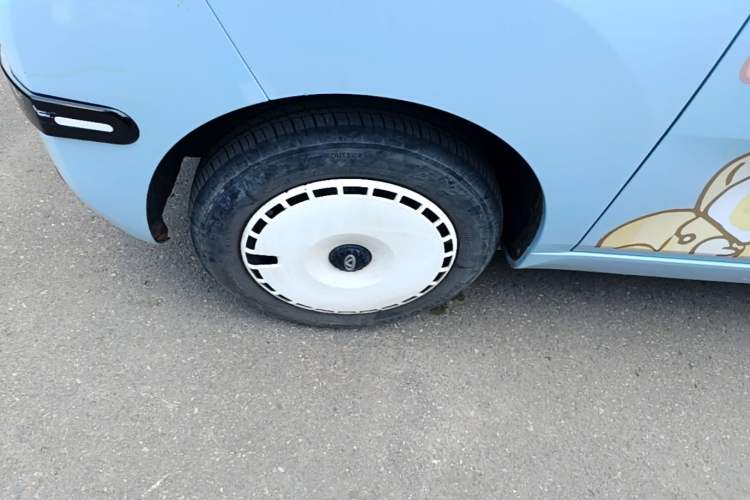 Used Chery QQ Ice Cream 2022 170km Sundae Phosphate Lithium-Ion Left Front Wheel Hub