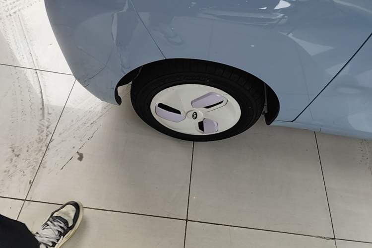 Used Chery QQ Ice Cream 2022 170km Sundae Phosphate Lithium-Ion Left Front Wheel Hub
