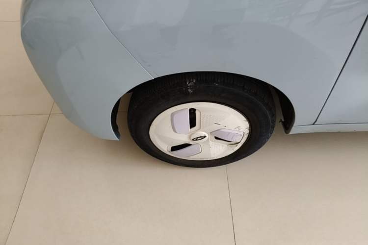 Used Chery QQ Ice Cream 2022 170km Sundae Phosphate Lithium-Ion Left Front Wheel Hub