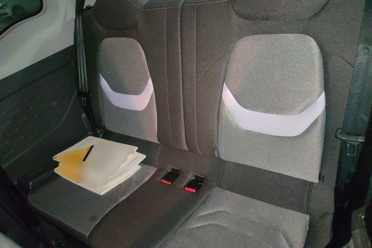 Used Chery QQ Ice Cream 2022 170km Sundae Phosphate Lithium-Ion Left Rear Seat