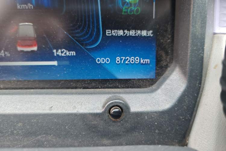 Used Chery QQ Ice Cream 2022 170km Sundae Phosphate Lithium-Ion Odometer Close Up