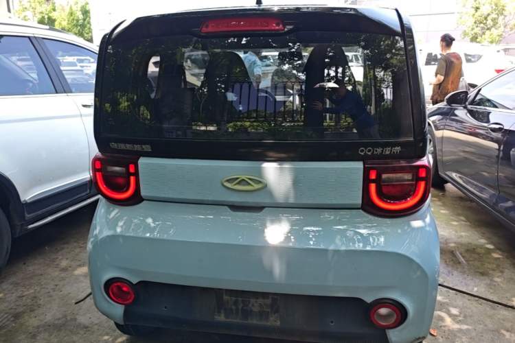Used Chery QQ Ice Cream 2022 170km Sundae Phosphate Lithium-Ion Rear