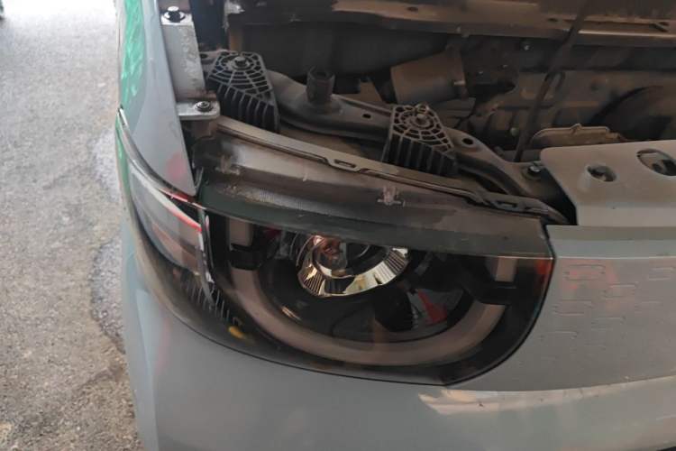 Used Chery QQ Ice Cream 2022 Pudding Model Right Front Headlight